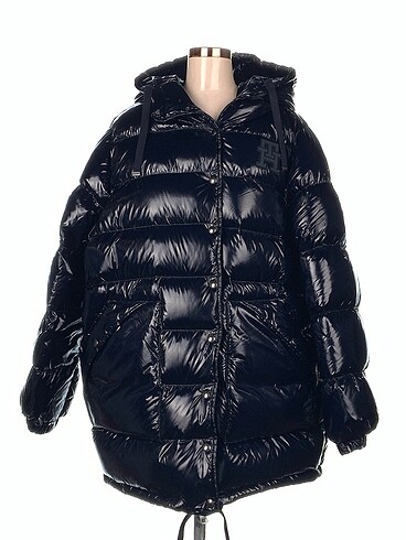 Tommy Hilfiger Mont %70 İndirimli.