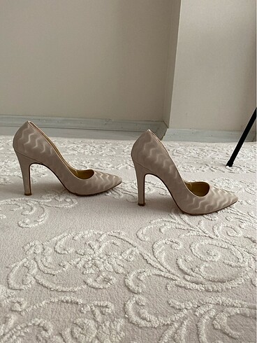 36 Beden Stiletto