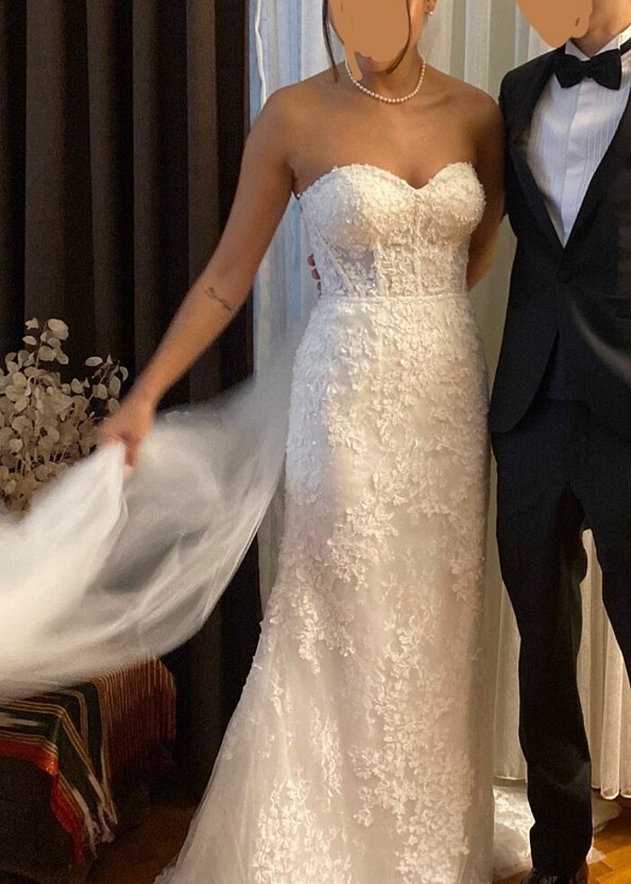 Straplez Dantel ve İnci İşlemeli Dar Kesim Kuyruklu Gelinlik - Görsel 2