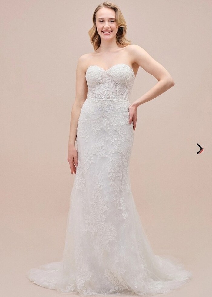 Straplez Dantel ve İnci İşlemeli Dar Kesim Kuyruklu Gelinlik - Görsel 3