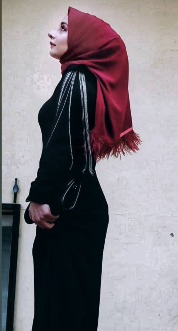 Uzun Siyah Tasarım Elbise - Görsel 3