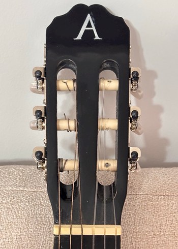 Klasik Siyah Akustik Gitar - Görsel 4