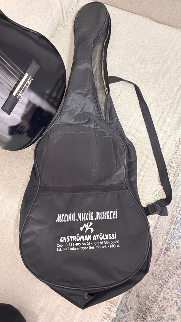 Klasik Siyah Akustik Gitar - Görsel 3