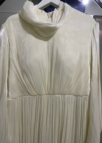 Uzun Kollu Beyaz Pilili tesettür elbise - Görsel 4