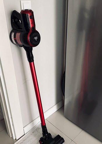 Kırmızı Kablosuz Dikey Elektrikli Süpürge
