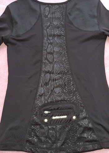 Kadın spor kıyafeti - Görsel 8