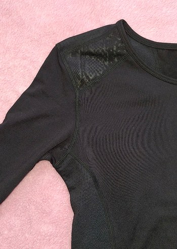 Kadın spor kıyafeti - Görsel 7