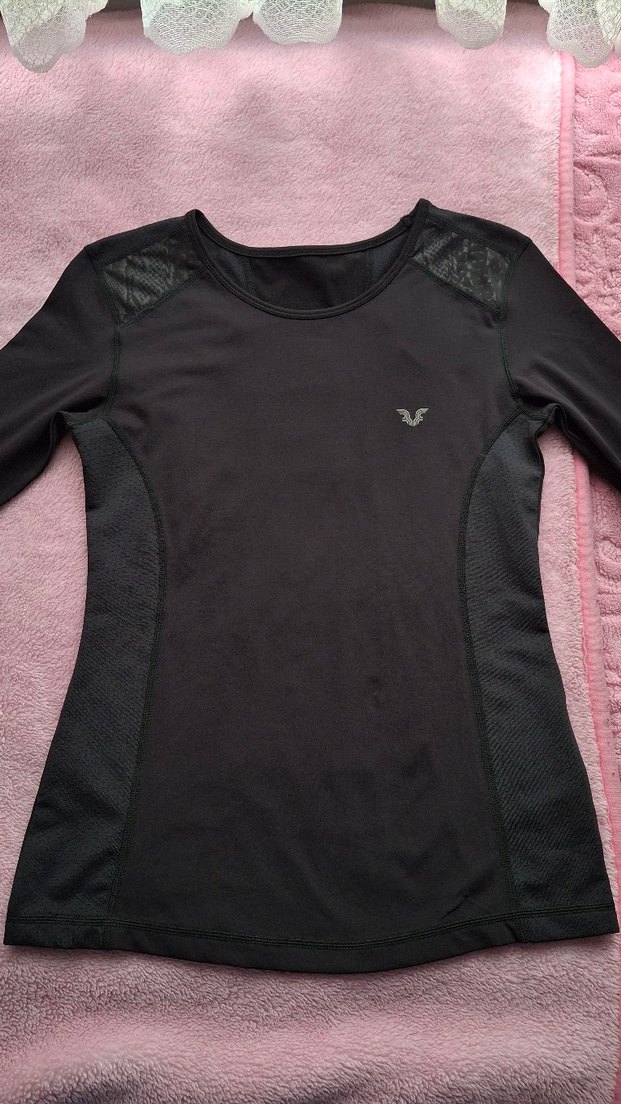 Kadın spor kıyafeti - Görsel 3