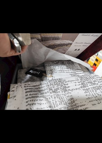 Bordo Desenli Brillife Nevresim Takımı - Görsel 4