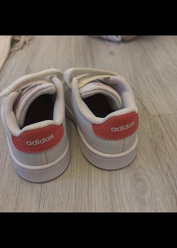 Kız Çocuk Beyaz Adidas Spor Ayakkabı - Görsel 2
