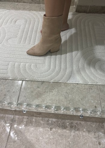 Bej Süet Kadın Topuklu Bot - Görsel 4