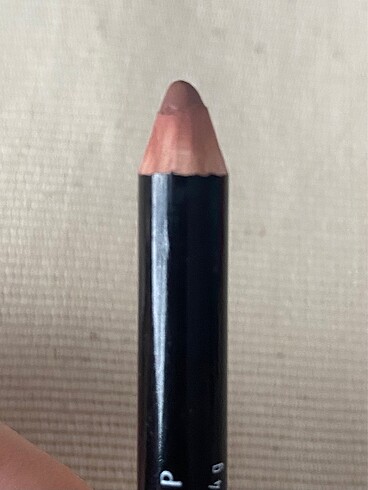 NYX Nyx Nude Truffle Dudak Kalemi