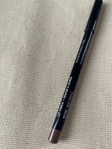 Nyx Nude Truffle Dudak Kalemi