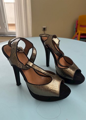 37 numaraAltın
 Deri Yılan Desenli Platform Topuklu Kadın - Görsel 2