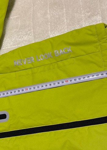 Yeşil Kapüşonlu Fermuarlı Erkek Çocuk mont 7 yaş - Görsel 4