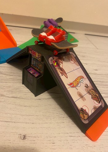 Renkli Hot Wheels Kaykay Oyuncak Seti - Görsel 8