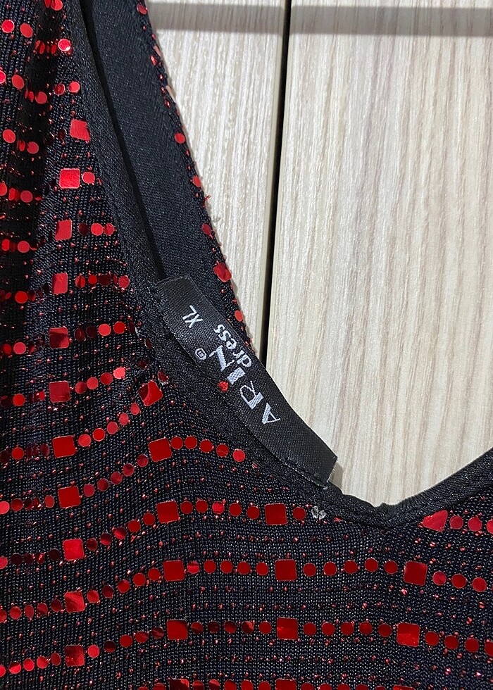 Kısa payetli elbise - Görsel 2