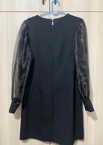 Şeffaf Balon Kollu Siyah Midi Elbise - Görsel 2