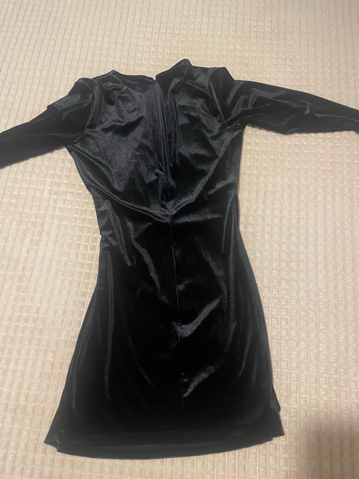 Siyah Drapeli V Yakalı kadife Midi Elbise - Görsel 2