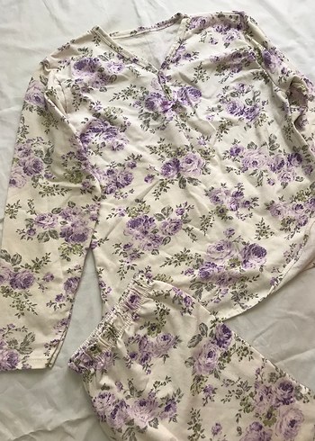 m Beden Pijama Takımı