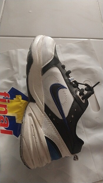 39 Beden Air MONARCH