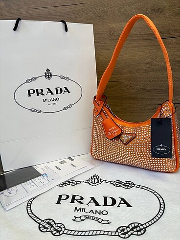 Taşlı Prada çanta