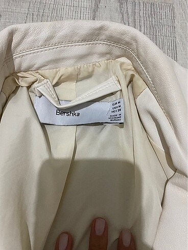 m Beden Bershka deri ceket