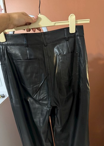 Siyah Deri Midi Kadın Pantolon - Görsel 4
