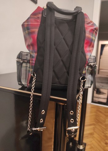 Burberry Ekose Desenli Kadın Sırt Çantası - Görsel 3