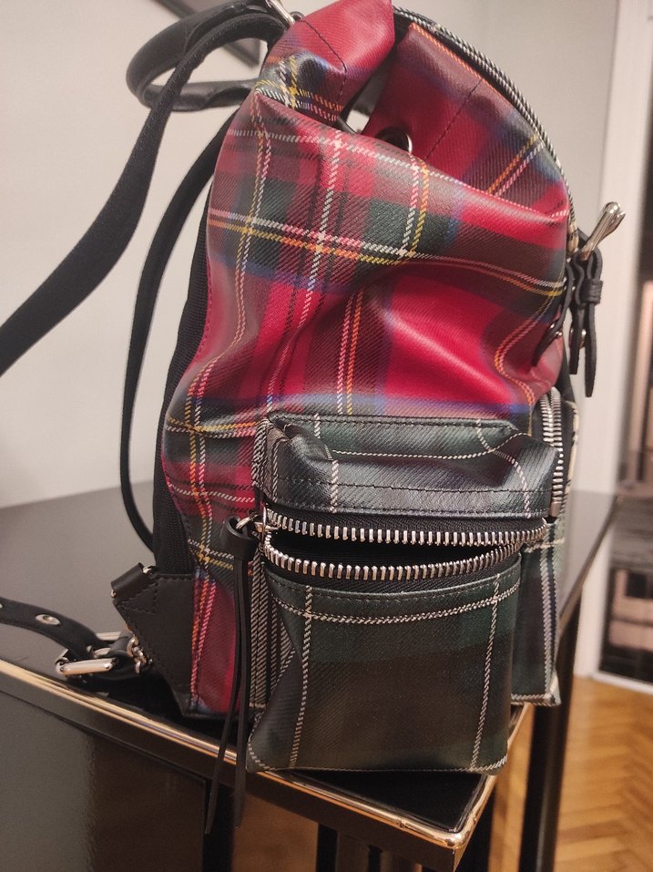 Burberry Ekose Desenli Kadın Sırt Çantası - Görsel 2