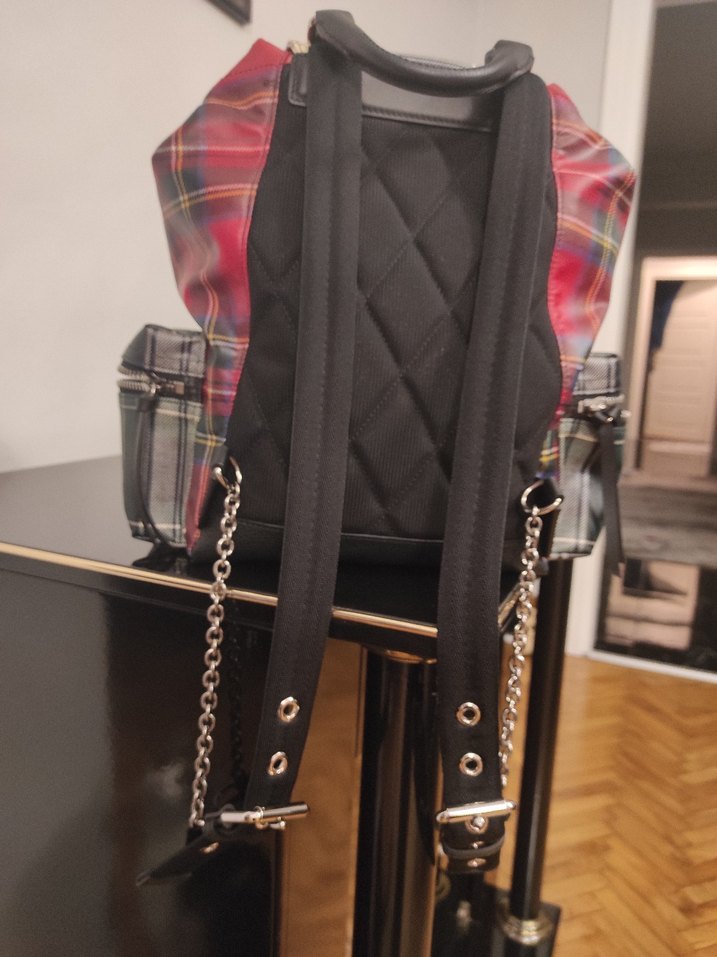 Burberry Ekose Desenli Kadın Sırt Çantası - Görsel 3