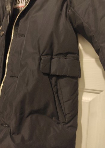 Deri Detaylı Siyah kaban - Görsel 4