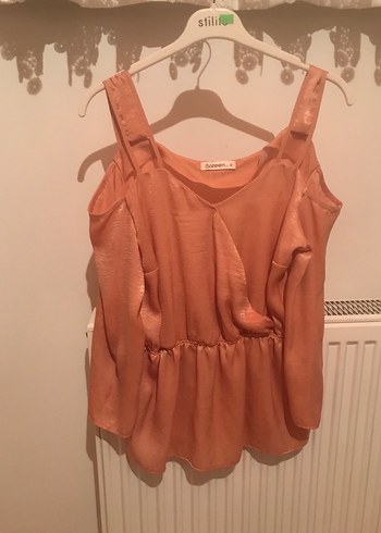 Bej Parlak Saten Askılı Bluz - Görsel 2