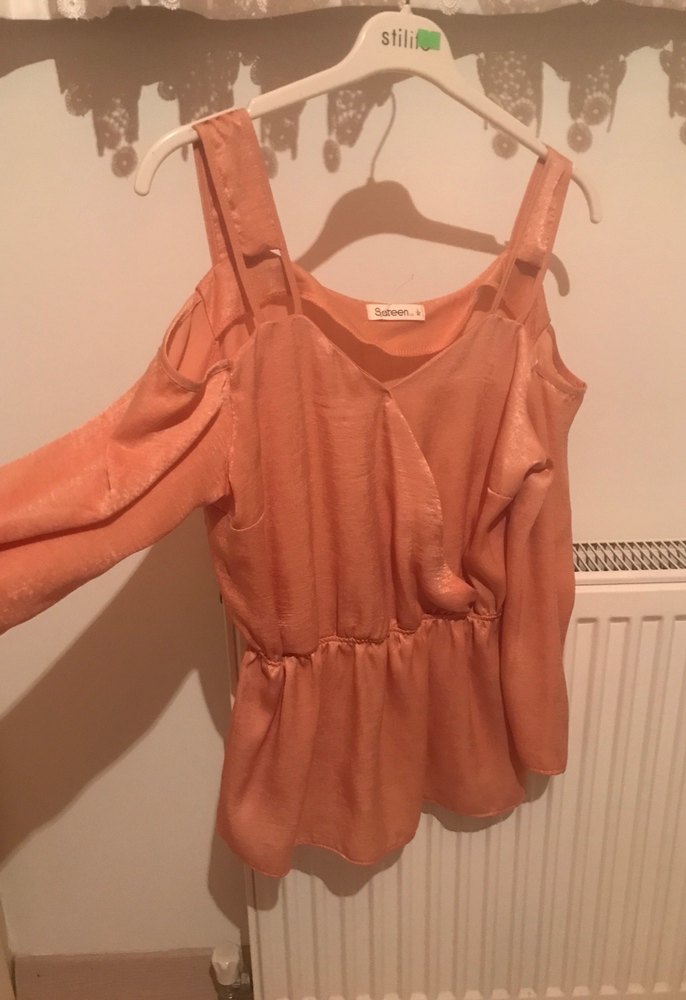 Bej Parlak Saten Askılı Bluz - Görsel 3