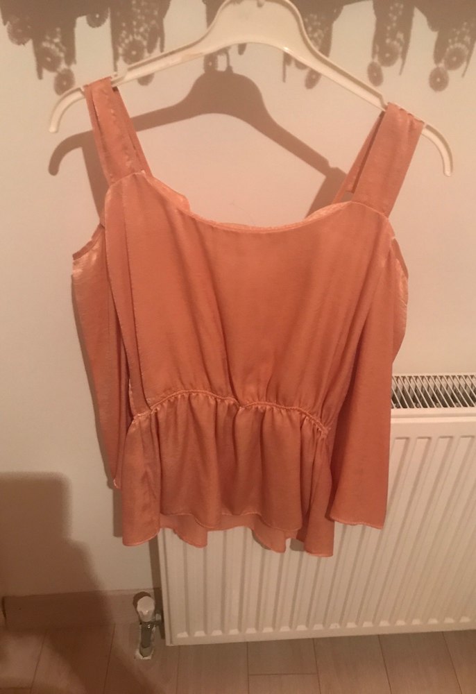 Bej Parlak Saten Askılı Bluz - Görsel 4