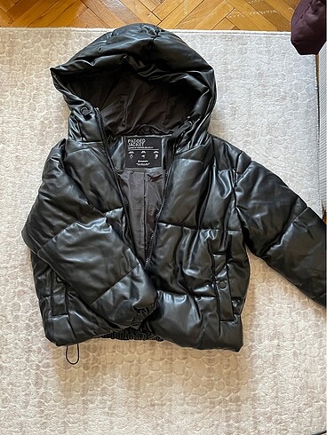Stradivarius şişme mont