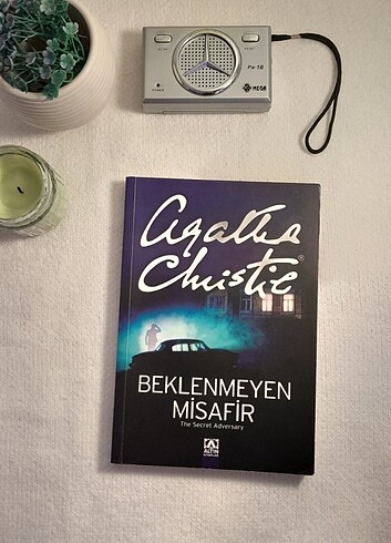 BEKLENMEYEN MİSAFİR : AGATHA CHRISTIE