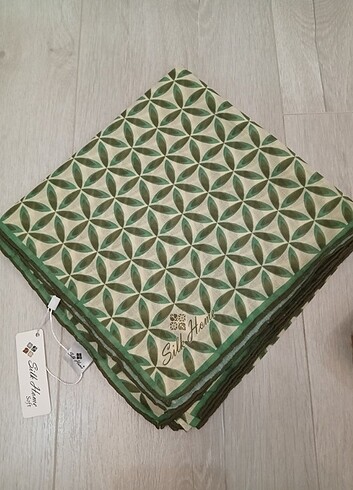Silk home soft pamuk eşarp