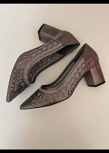Diğer Diger Vintage Dantel Detaylı Topuklu Kadın Ayakkabı