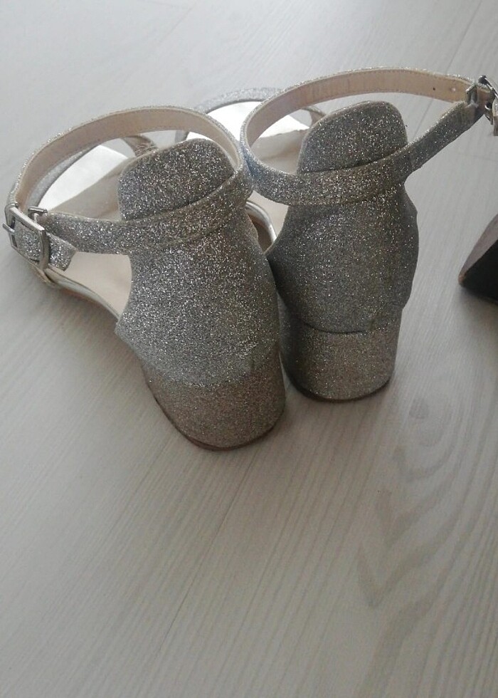 Çocuk topuklu ayakkabı  - Görsel 2