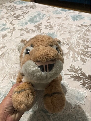 Peluş aslan