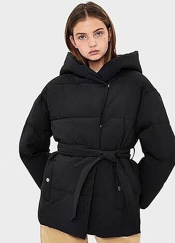 BERSHKA mont