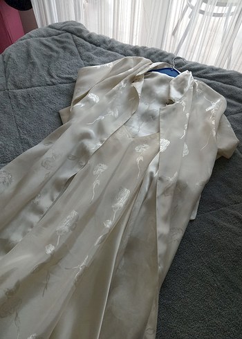 beyaz ceket ve  elbise - Görsel 2