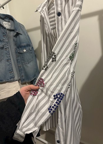 Nakış Detaylı Uzun Kollu Gömlek - Görsel 2