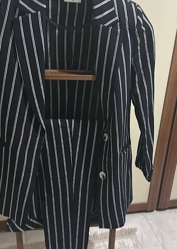 Kadın Siyah Çizgili Düğmeli Blazer Ceket takım. - Görsel 2