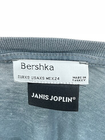 xs Beden gri Renk Bershka T-shirt %70 İndirimli.