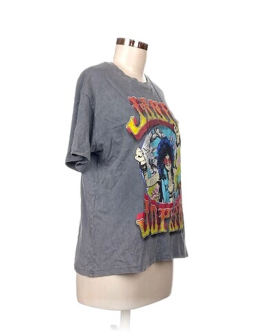 Bershka Bershka T-shirt %70 İndirimli.