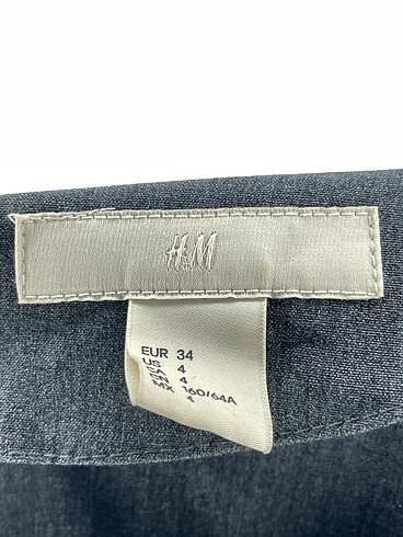 34 Beden gri Renk H&M Kısa Tulum %70 İndirimli.