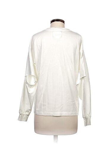 s Beden Pull and Bear Sweatshirt %70 İndirimli.