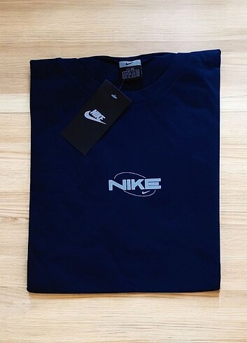 Nike Tişört